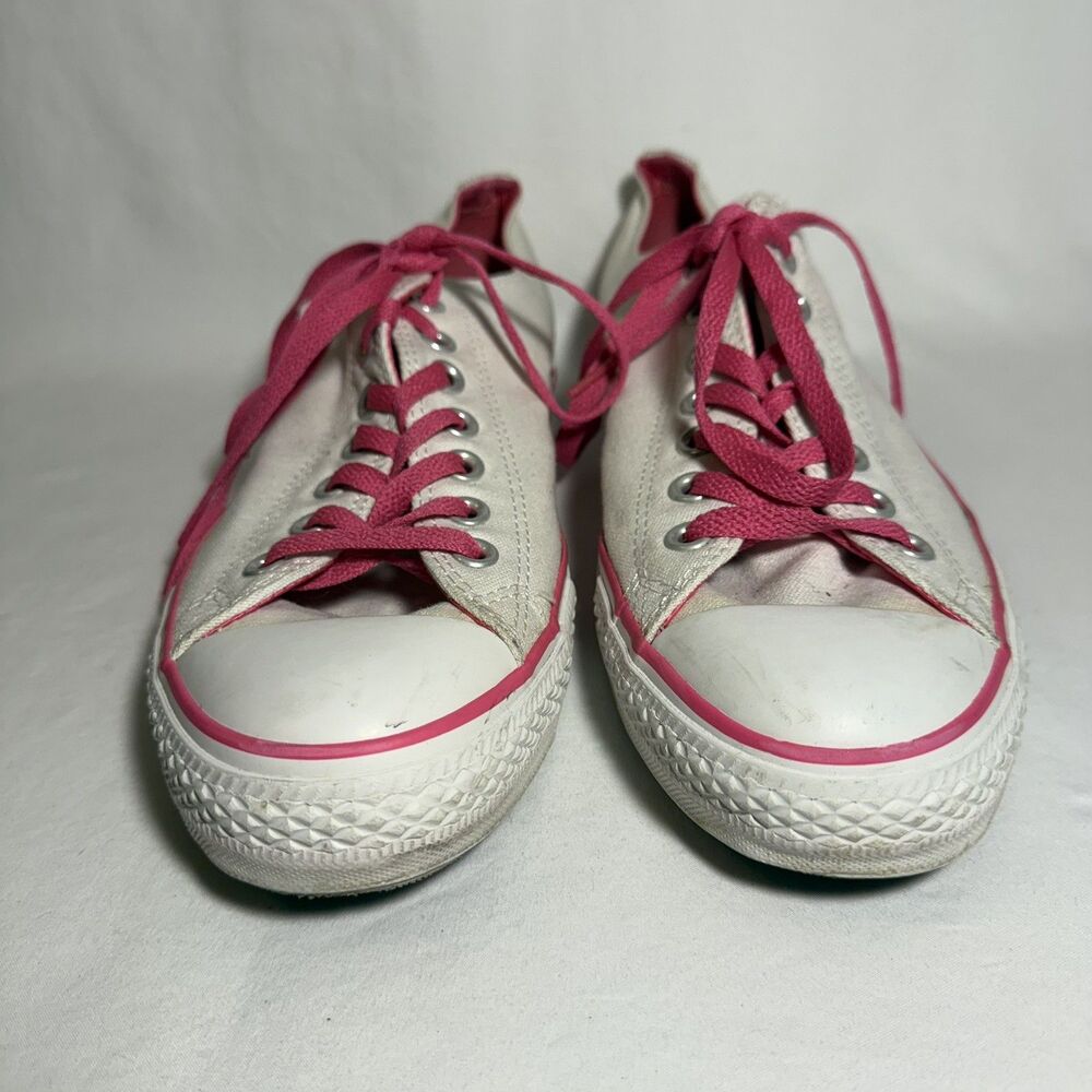 Converse Chuck Taylor All Star Low Top Sz 11 Womens/Sz 9 Men’s White and Pink